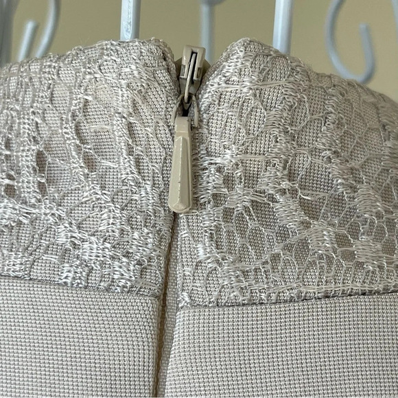 Lilly Pulitzer Isabelle Puffer Vest navy blue with gold accents size XS - Picture 6 of 14